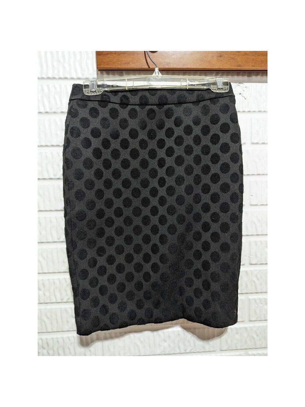 Ann Taylor Women's 0P Black Tonal Polka Dot Pencil Skirt